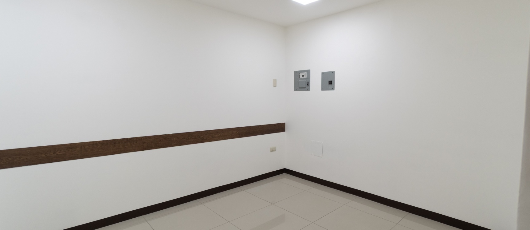 GeoBienes - Oficina o consultorio en alquiler ubicado en Edificio CIVE, Villa Club, La Aurora - Plusvalia Guayaquil Casas de venta y alquiler Inmobiliaria Ecuador