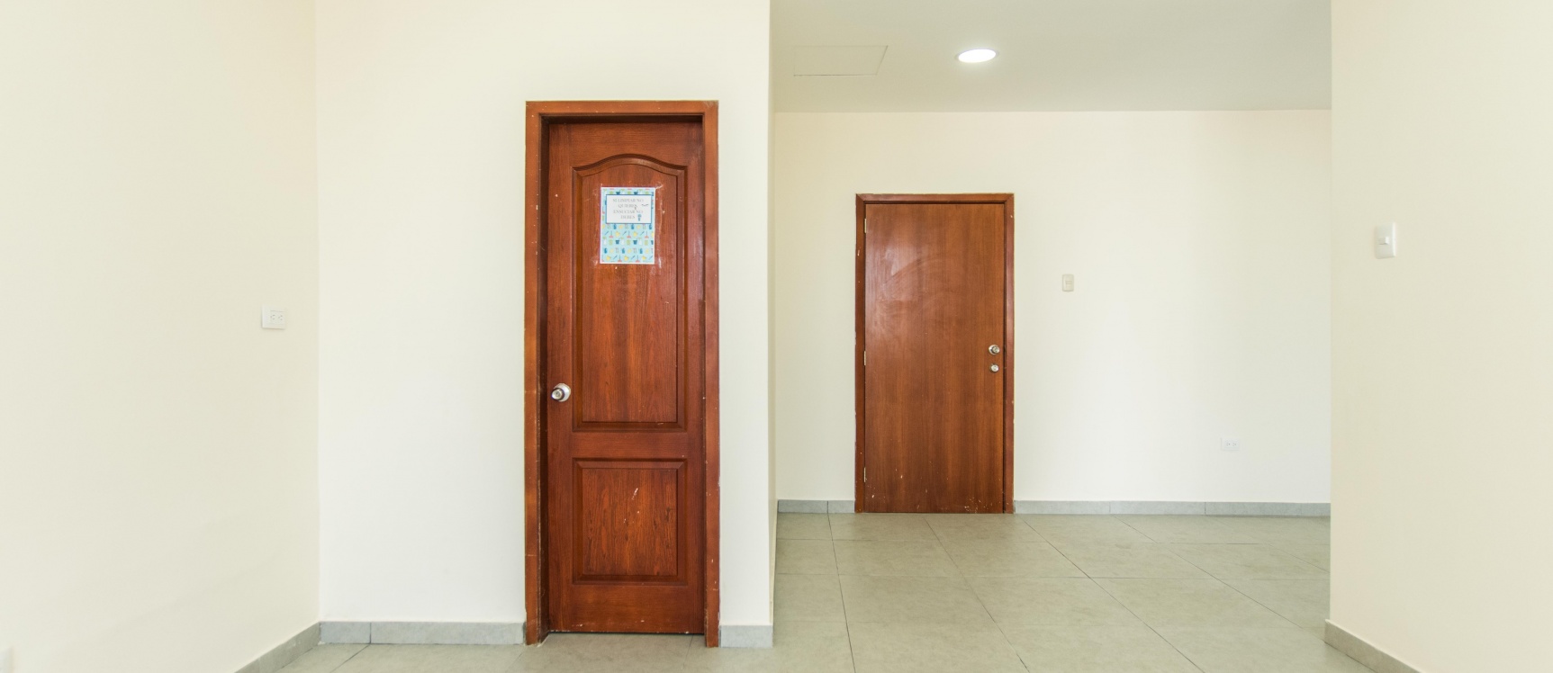 Oficina remodelada en alquiler en el Edificio Citibank, Centro de Guayaquil GeoBienes - Oficina remodelada en alquiler en el Edificio Citibank, Centro de Guayaquil - Plusvalia Guayaquil Casas de venta y alquiler Inmobiliaria Ecuador