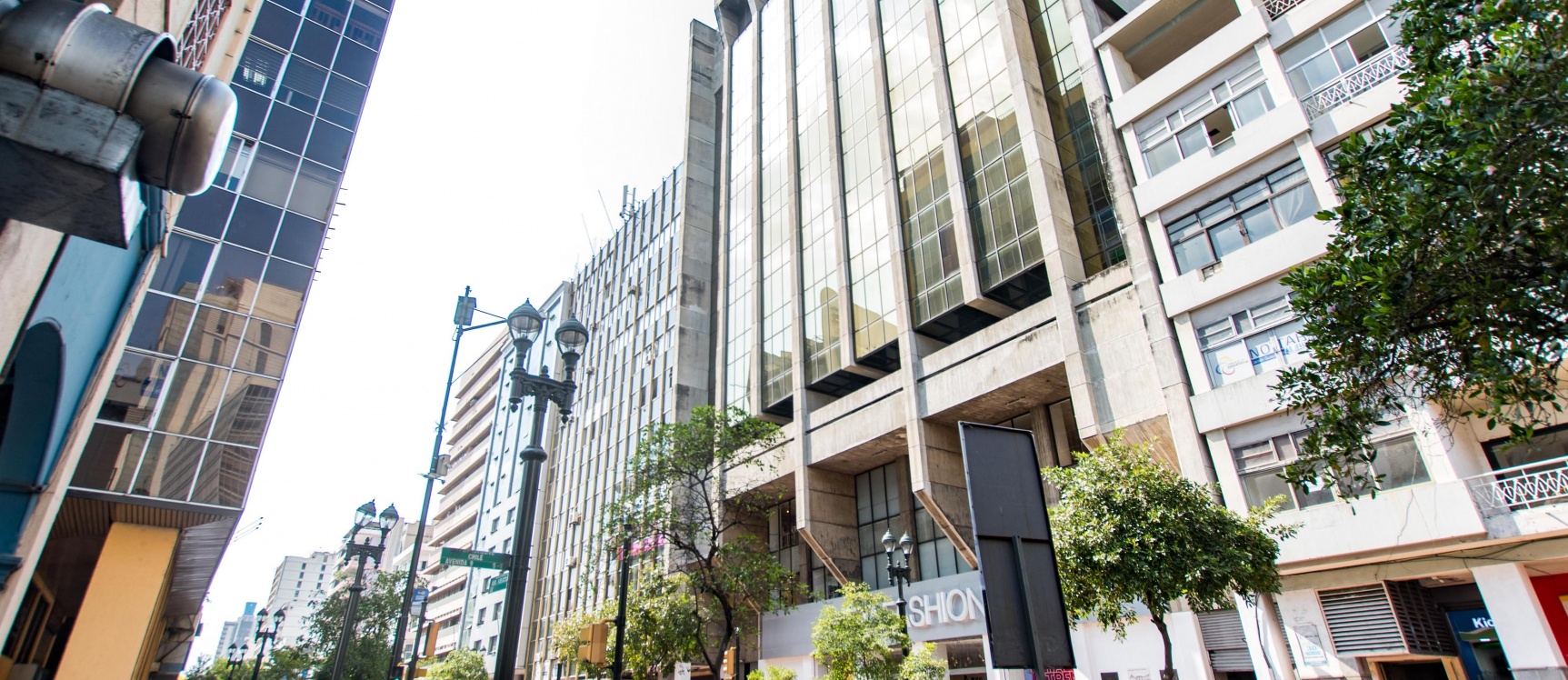 Oficina remodelada en alquiler en el Edificio Citibank, Centro de Guayaquil GeoBienes - Oficina remodelada en alquiler en el Edificio Citibank, Centro de Guayaquil - Plusvalia Guayaquil Casas de venta y alquiler Inmobiliaria Ecuador