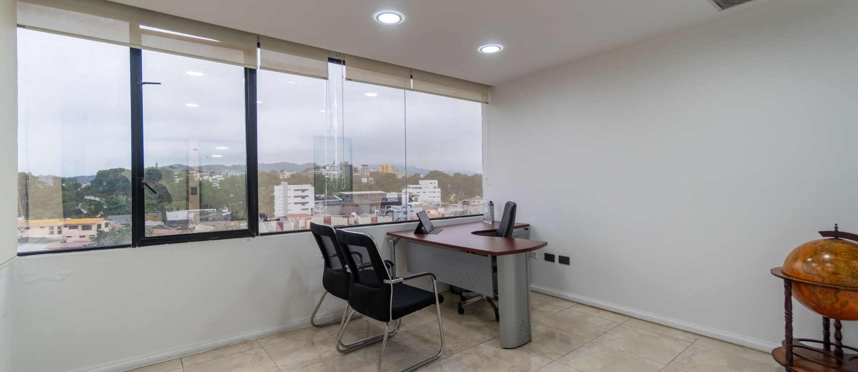 Oficinas en ventas en Edificio Torre Atlas. Norte de Guayaquil GeoBienes - Oficinas en ventas en Edificio Torre Atlas. Norte de Guayaquil - Plusvalia Guayaquil Casas de venta y alquiler Inmobiliaria Ecuador