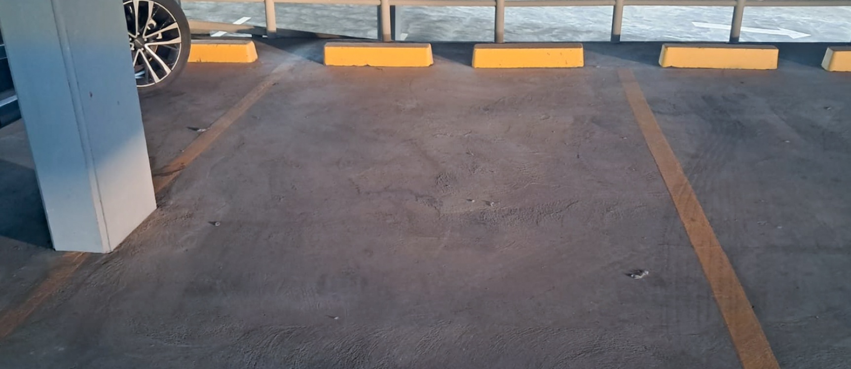 GeoBienes - Parqueo en alquiler en Edificio City Office, norte de Guayaquil - Plusvalia Guayaquil Casas de venta y alquiler Inmobiliaria Ecuador