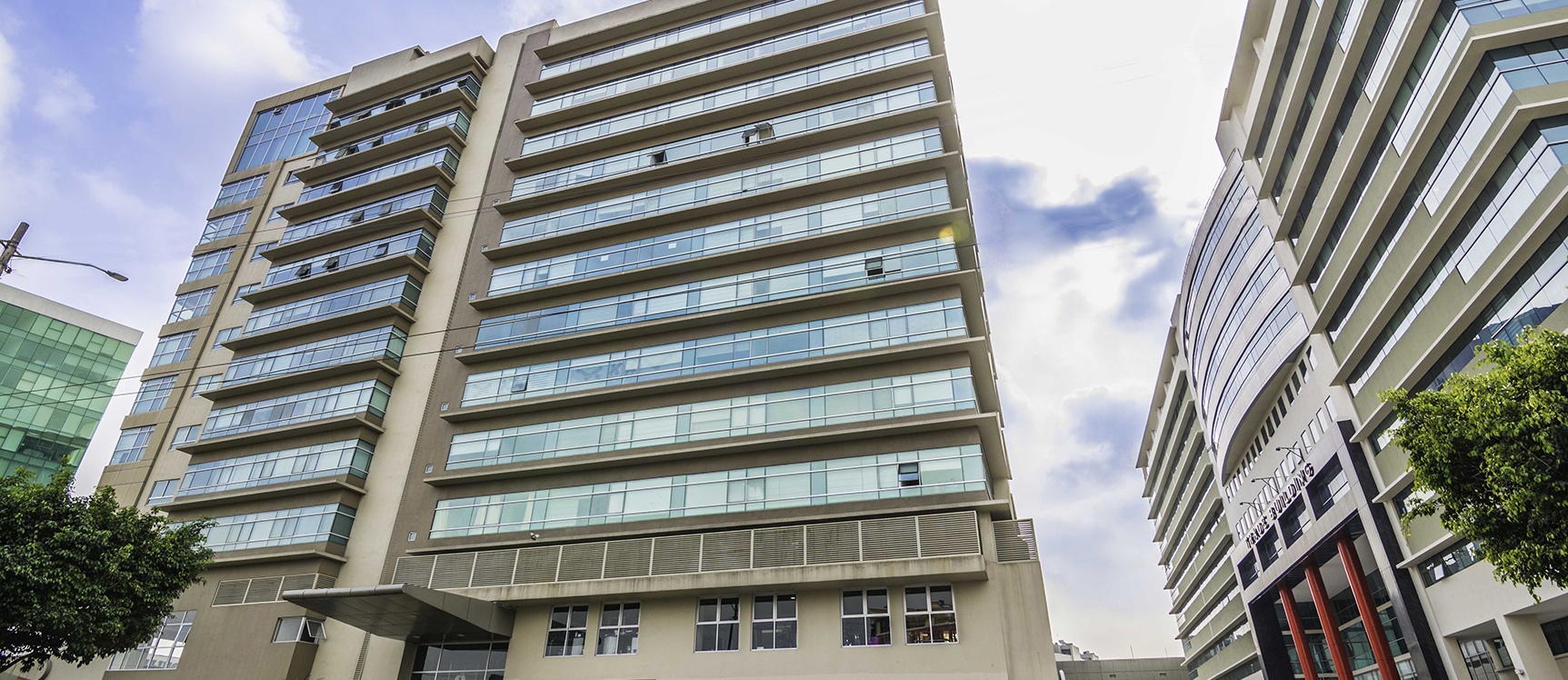 Parqueo en Alquiler en Elite Building Norte de Guayaquil GeoBienes - Parqueo en Alquiler en Elite Building Norte de Guayaquil - Plusvalia Guayaquil Casas de venta y alquiler Inmobiliaria Ecuador