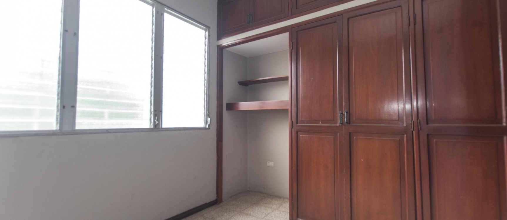 Propiedad comercial, oficinas, consultorios, Urdesa Central, calle Circunvalacion sur y costanera GeoBienes - Propiedad comercial, oficinas, consultorios, Urdesa Central, calle Circunvalacion sur y costanera - Plusvalia Guayaquil Casas de venta y alquiler Inmobiliaria Ecuador