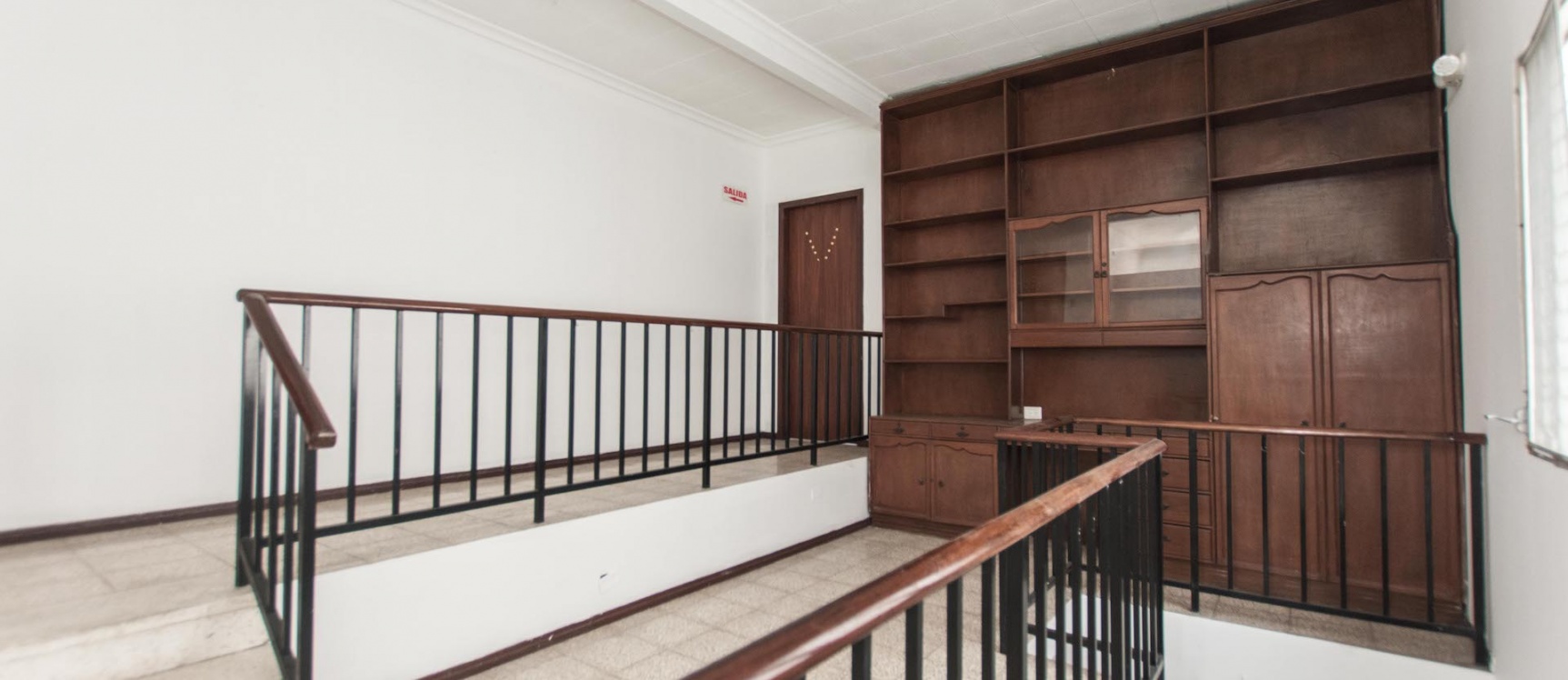 Propiedad comercial, oficinas, consultorios, Urdesa Central, calle Circunvalacion sur y costanera GeoBienes - Propiedad comercial, oficinas, consultorios, Urdesa Central, calle Circunvalacion sur y costanera - Plusvalia Guayaquil Casas de venta y alquiler Inmobiliaria Ecuador