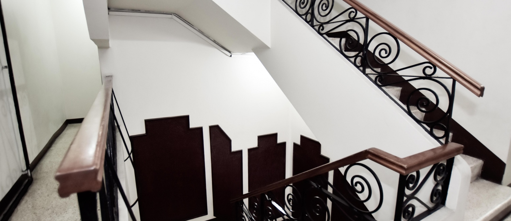 Suit alquiler ubicado en el Centro de Guayaquil GeoBienes - Suite / oficina en alquiler ubicado en el Centro de Guayaquil - Plusvalia Guayaquil Casas de venta y alquiler Inmobiliaria Ecuador