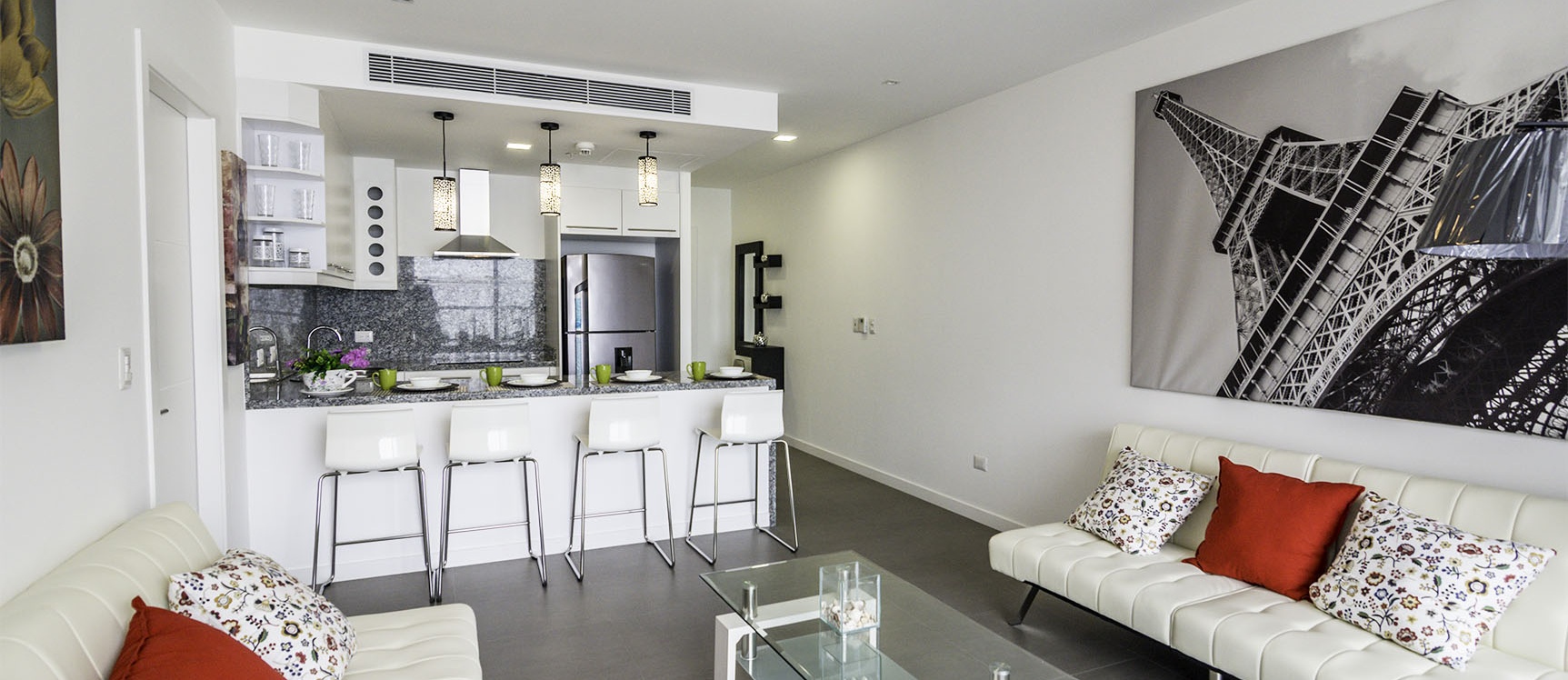 Suit en alquiler ubicada en el Edificio Spacio Puerto Santa Ana GeoBienes - Suite en alquiler ubicada en el Edificio Spazio Puerto Santa Ana - Plusvalia Guayaquil Casas de venta y alquiler Inmobiliaria Ecuador