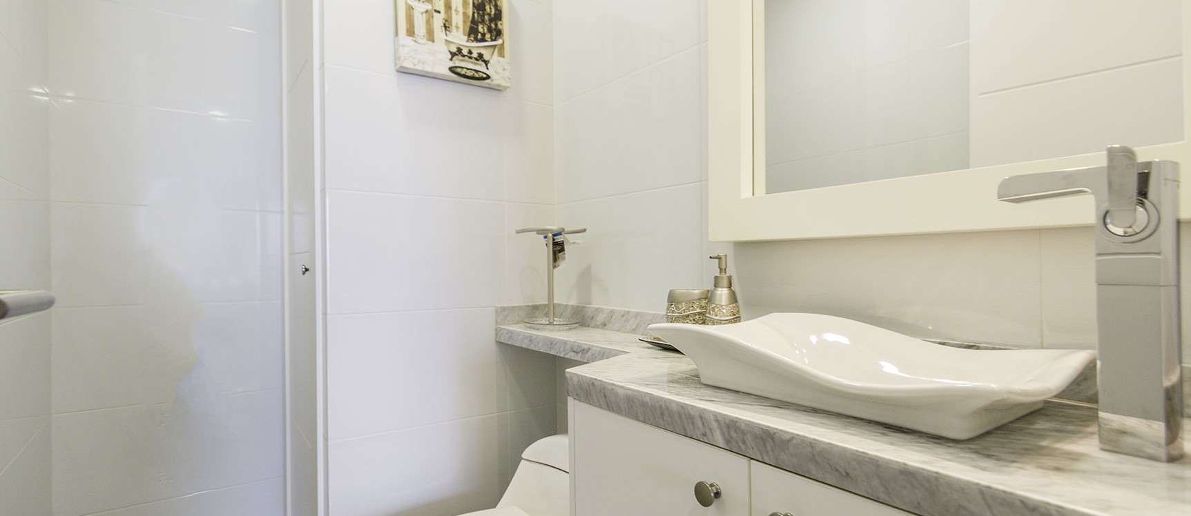 Suit en alquiler ubicada en el Edificio Spacio Puerto Santa Ana GeoBienes - Suite en alquiler ubicada en el Edificio Spazio Puerto Santa Ana - Plusvalia Guayaquil Casas de venta y alquiler Inmobiliaria Ecuador