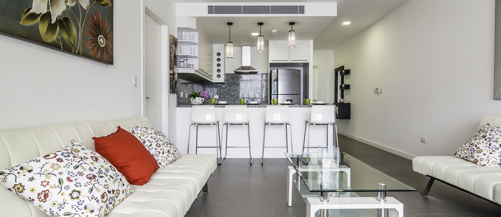 Suit en alquiler ubicada en el Edificio Spacio Puerto Santa Ana GeoBienes - Suite en alquiler ubicada en el Edificio Spazio Puerto Santa Ana - Plusvalia Guayaquil Casas de venta y alquiler Inmobiliaria Ecuador
