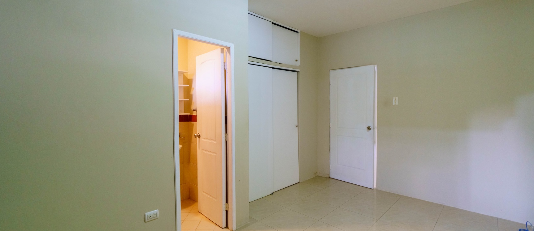 Suite 9 amoblada en alquiler ubicado en Santa Cecilia, Ceibos GeoBienes - Suite 9 amoblada en alquiler ubicado en Santa Cecilia, Ceibos - Plusvalia Guayaquil Casas de venta y alquiler Inmobiliaria Ecuador