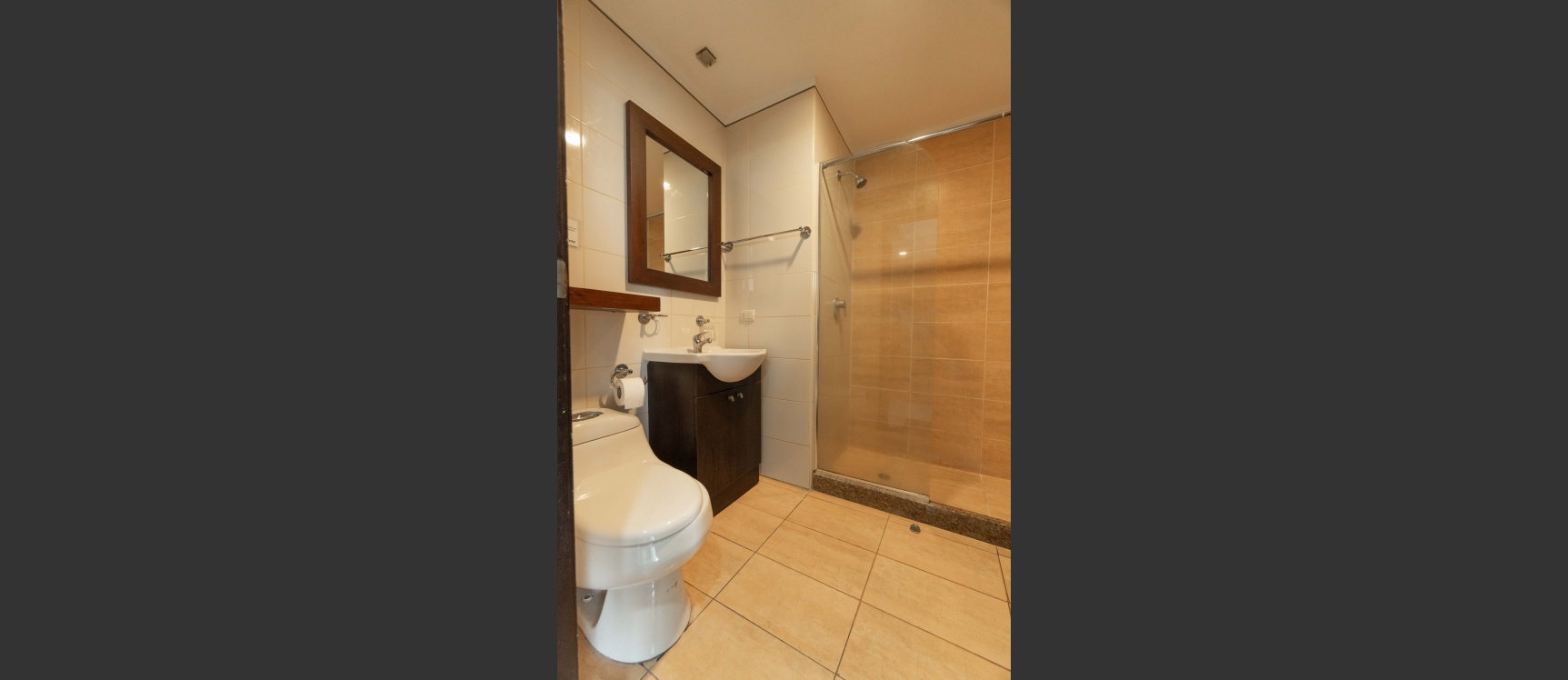 Suite amobalada en alquiler en Edificio Elite Building, zona Mall del Sol, Guayaquil GeoBienes - Suite amobalada en alquiler en Edificio Elite Building, zona Mall del Sol, Guayaquil - Plusvalia Guayaquil Casas de venta y alquiler Inmobiliaria Ecuador