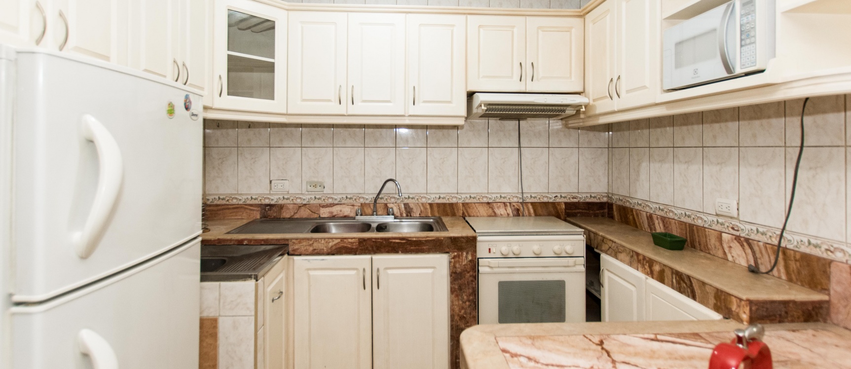 Suite amoblada en alquiler, Kennedy Norte GeoBienes - Suite amoblada en alquiler, Kennedy Norte - Plusvalia Guayaquil Casas de venta y alquiler Inmobiliaria Ecuador