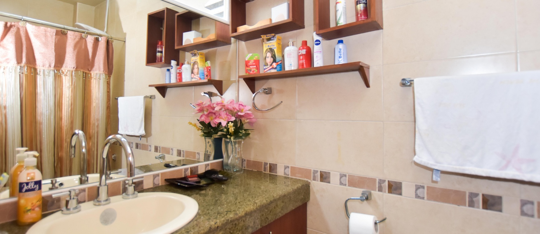 Suite amoblada en alquiler ubicada en Kennedy Norte GeoBienes - Suite amoblada en alquiler ubicada en Kennedy Norte - Plusvalia Guayaquil Casas de venta y alquiler Inmobiliaria Ecuador