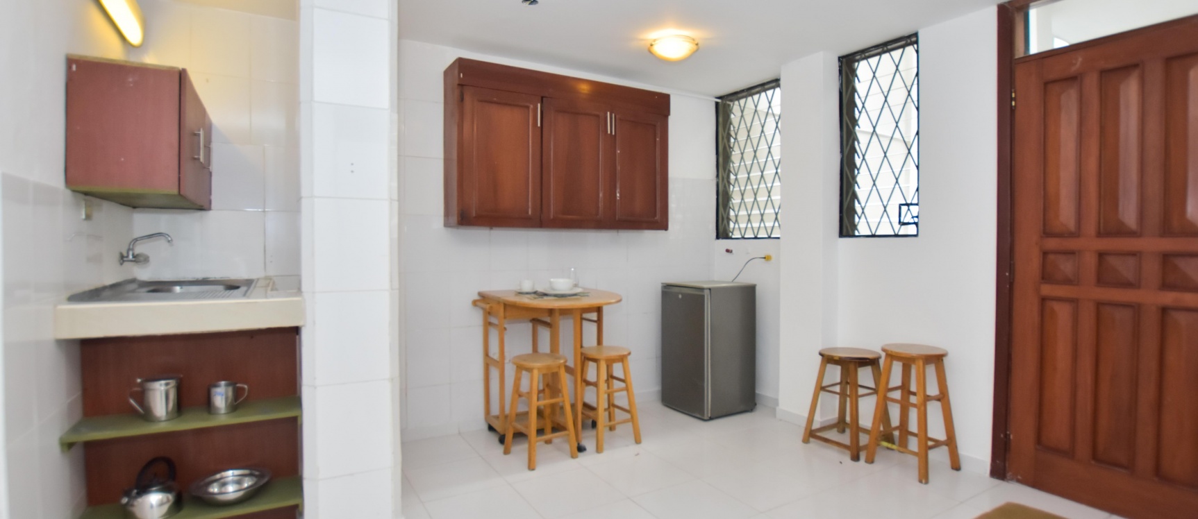 Suite amoblada en alquiler ubicada en Urdesa GeoBienes - Suite amoblada en alquiler ubicada en Urdesa - Plusvalia Guayaquil Casas de venta y alquiler Inmobiliaria Ecuador