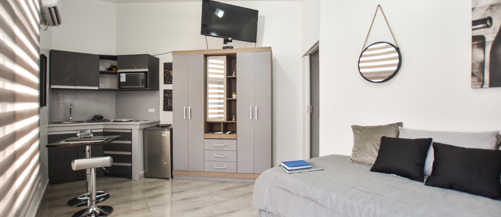 Suite amoblada en alquiler ubicada en Urdesa Central GeoBienes - Suite amoblada en alquiler ubicada en Urdesa Central - Plusvalia Guayaquil Casas de venta y alquiler Inmobiliaria Ecuador