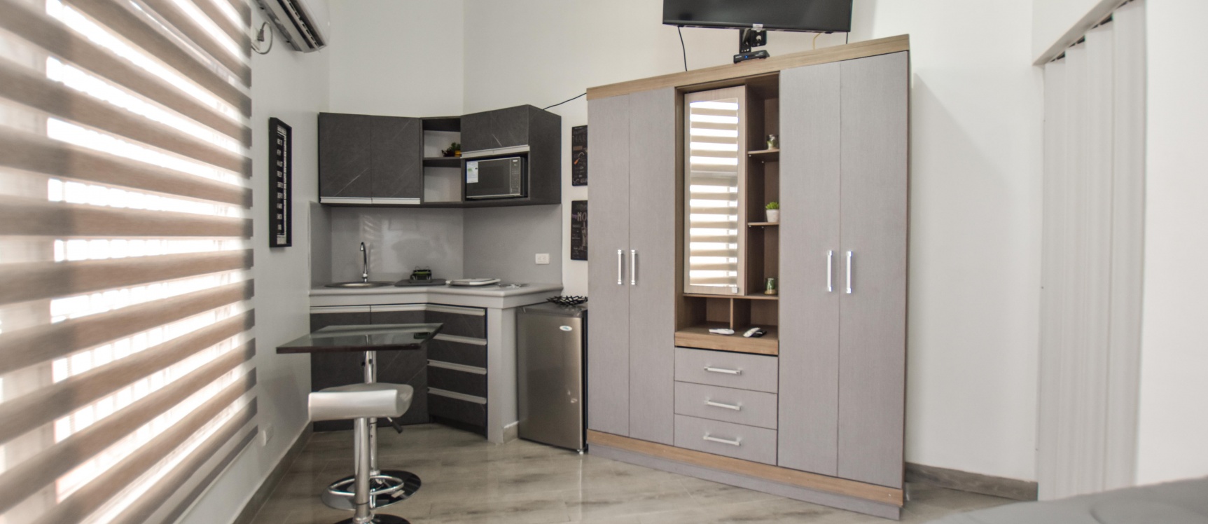 Suite amoblada en alquiler ubicada en Urdesa Central GeoBienes - Suite amoblada en alquiler ubicada en Urdesa Central - Plusvalia Guayaquil Casas de venta y alquiler Inmobiliaria Ecuador
