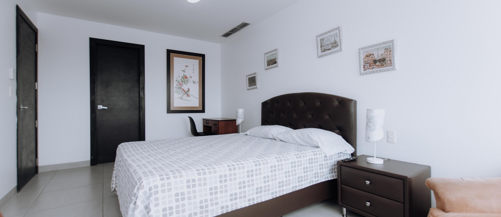 Suite amoblada en alquiler ubicado en edifico Quo Luxury Apartments, frente al centro comercial Mall del Sol GeoBienes - Suite amoblada en alquiler ubicado en edifico Quo Luxury Apartments, frente al centro comercial Mall del Sol - Plusvalia Guayaquil Casas de venta y alquiler Inmobiliaria Ecuador