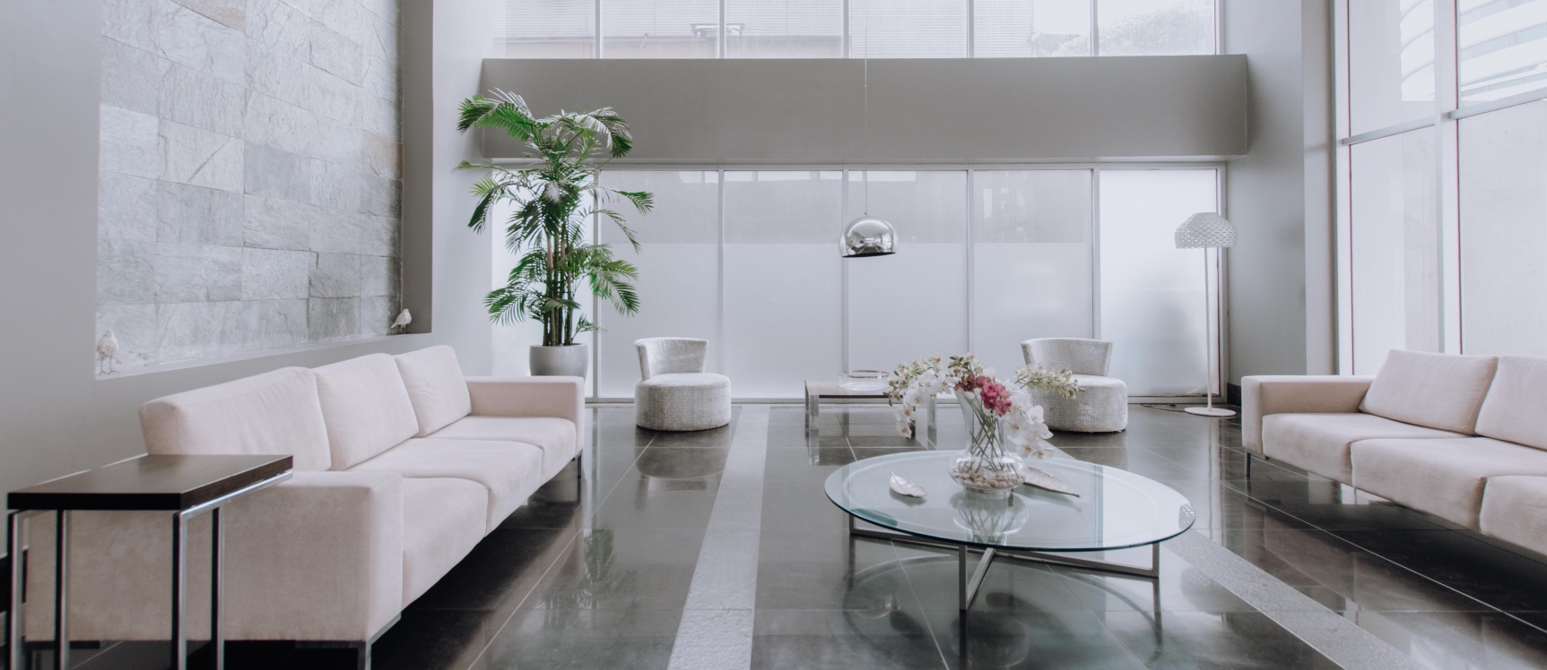 Suite amoblada en alquiler ubicado en edifico Quo Luxury Apartments, frente al centro comercial Mall del Sol GeoBienes - Suite amoblada en alquiler ubicado en edifico Quo Luxury Apartments, frente al centro comercial Mall del Sol - Plusvalia Guayaquil Casas de venta y alquiler Inmobiliaria Ecuador