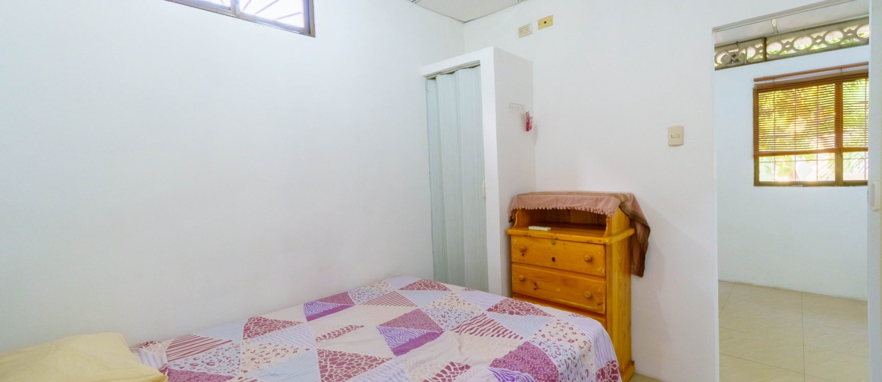 Suite amoblada en alquiler ubicado en Santa Cecilia, Ceibos GeoBienes - Suite amoblada en alquiler ubicado en Santa Cecilia, Ceibos - Plusvalia Guayaquil Casas de venta y alquiler Inmobiliaria Ecuador