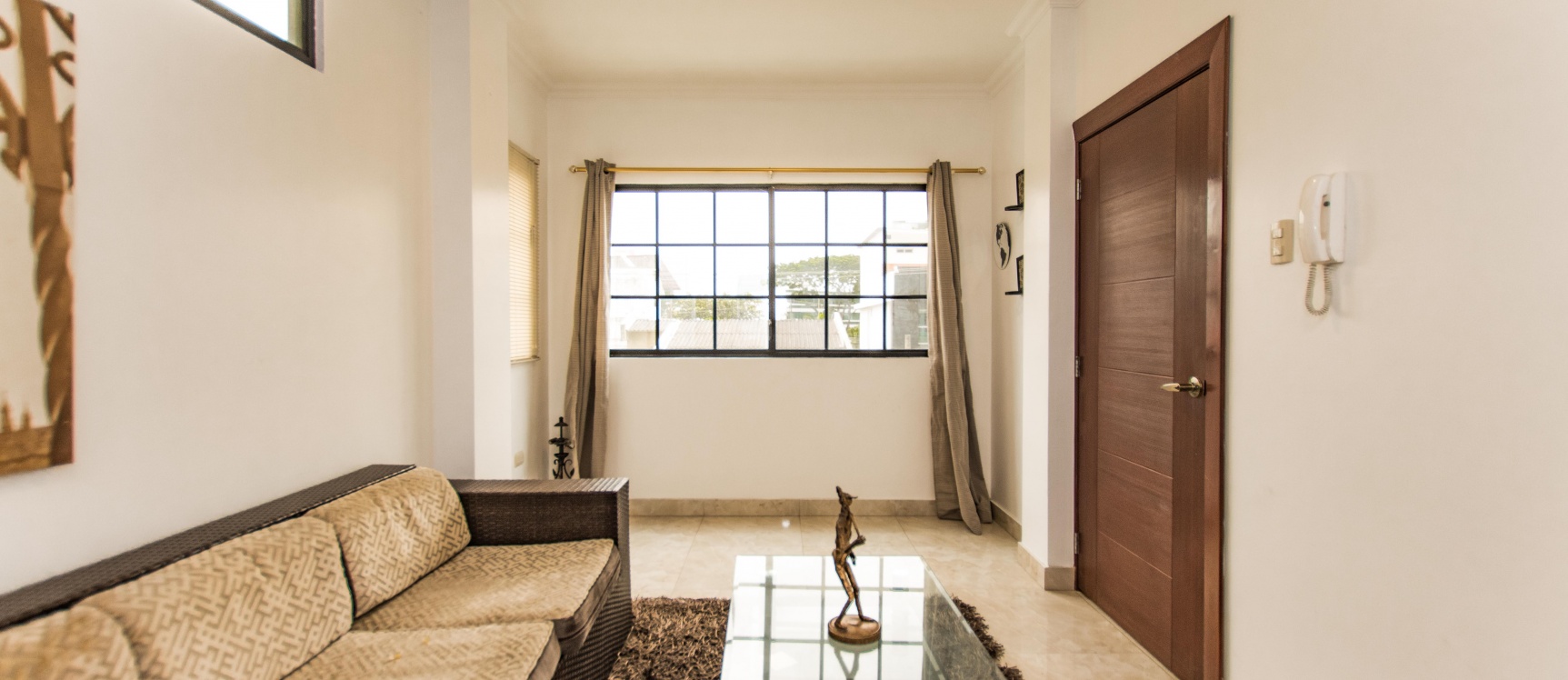 Suite amoblado en alquiler ubicado en Kennedy Norte GeoBienes - Suite amoblado en alquiler ubicado en Kennedy Norte - Plusvalia Guayaquil Casas de venta y alquiler Inmobiliaria Ecuador