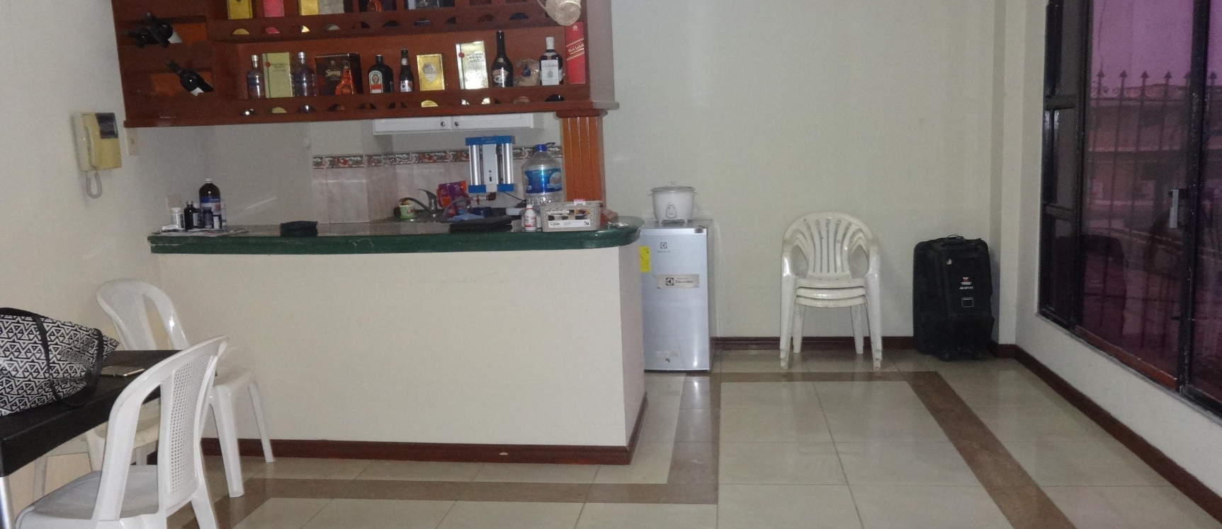 Suite de venta, en el centro de la ciudad de Guayaquil GeoBienes - Suite de venta, en el centro de la ciudad de Guayaquil - Plusvalia Guayaquil Casas de venta y alquiler Inmobiliaria Ecuador