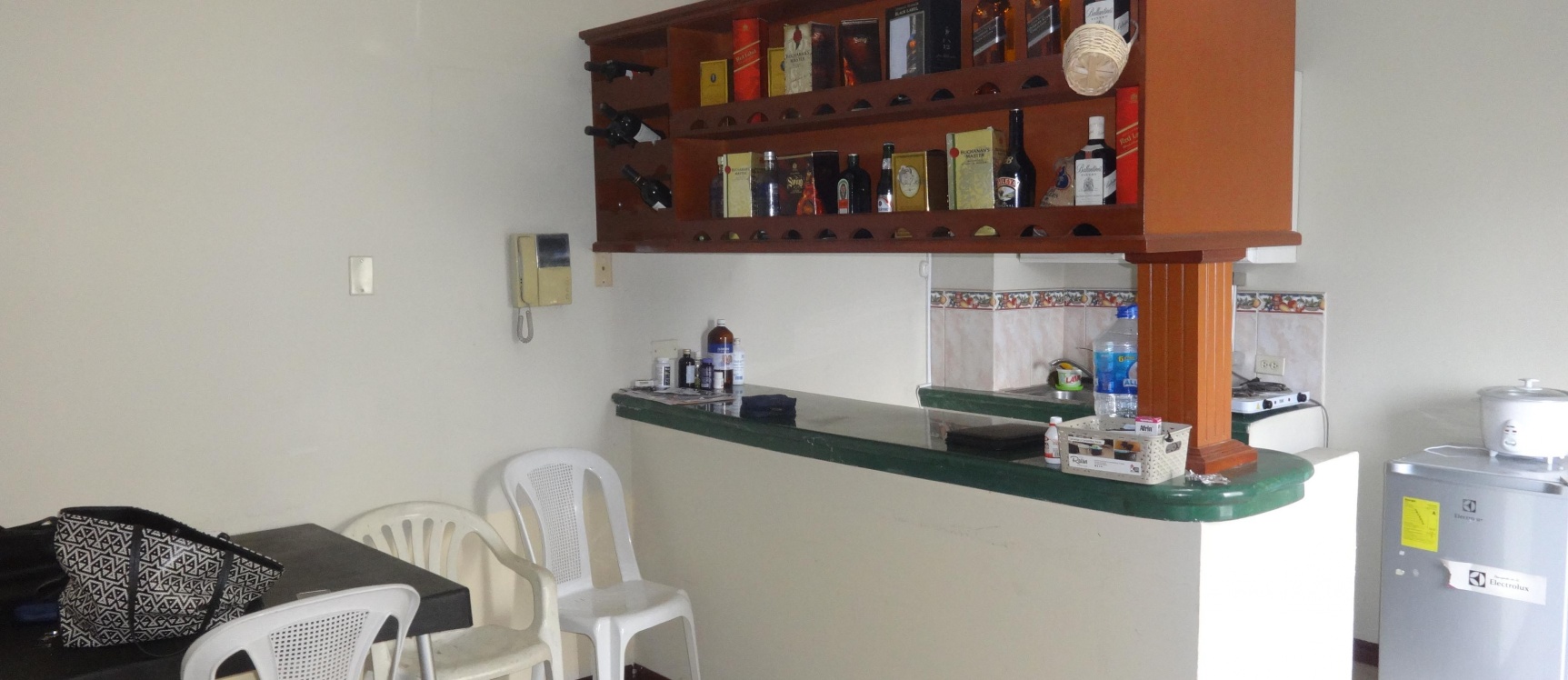 Suite de venta, en el centro de la ciudad de Guayaquil GeoBienes - Suite de venta, en el centro de la ciudad de Guayaquil - Plusvalia Guayaquil Casas de venta y alquiler Inmobiliaria Ecuador