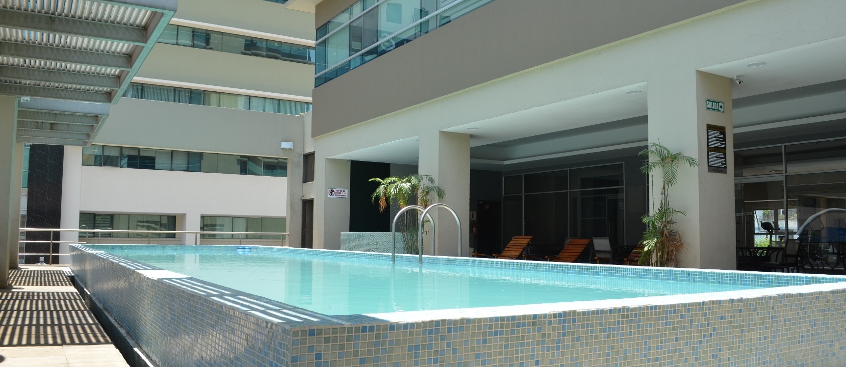 Suite en alquiler Élite Building Guayaquil GeoBienes - Suite en alquiler en edificio Élite Building sector Mall del Sol - norte de Guayaquil - Plusvalia Guayaquil Casas de venta y alquiler Inmobiliaria Ecuador
