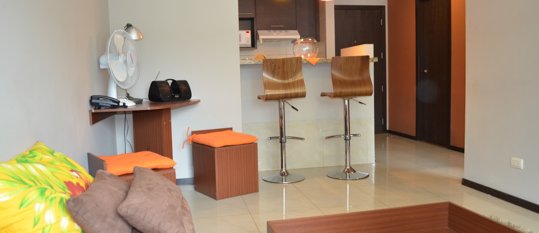 Suite en alquiler Élite Building Guayaquil GeoBienes - Suite en alquiler en edificio Élite Building sector Mall del Sol - norte de Guayaquil - Plusvalia Guayaquil Casas de venta y alquiler Inmobiliaria Ecuador