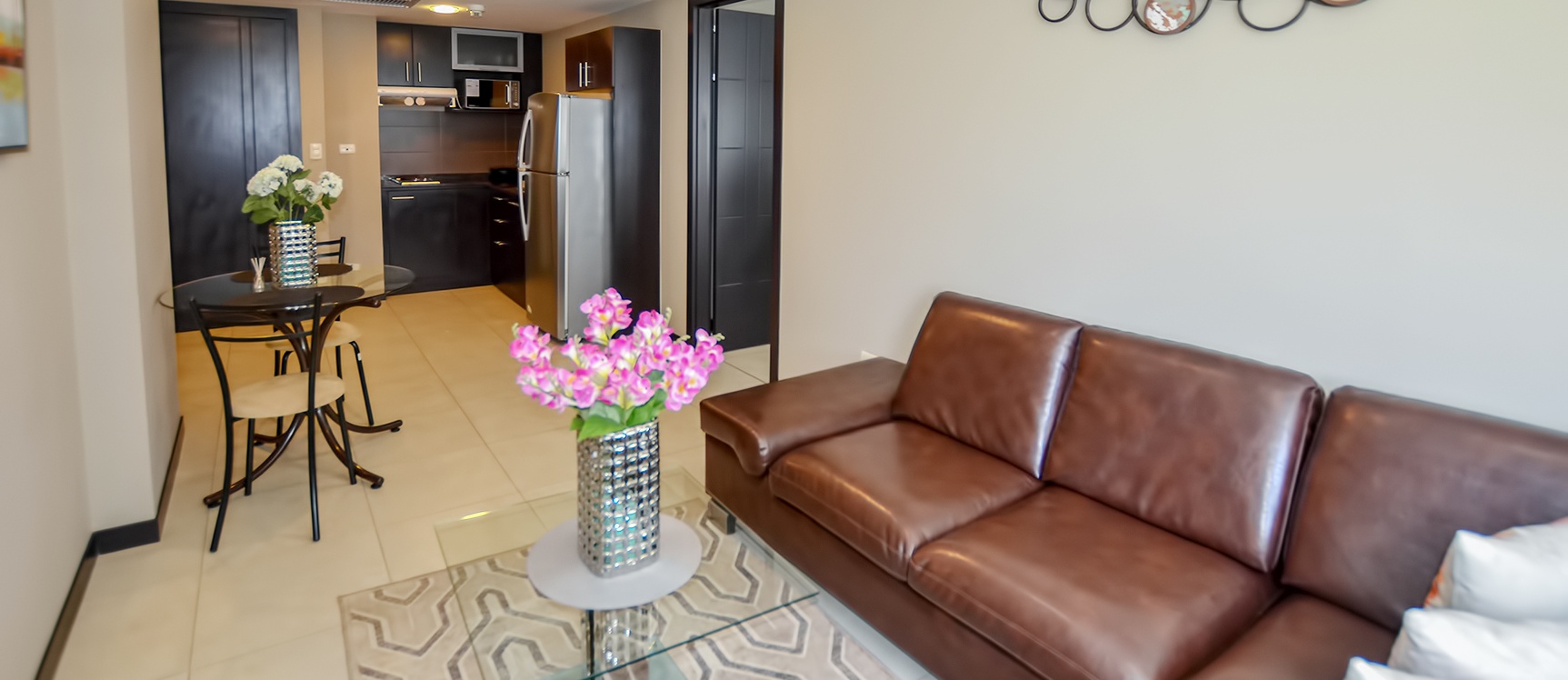 Suite en alquiler en Bellini I sector centro de Guayaquil GeoBienes - Suite en alquiler en Bellini I sector centro de Guayaquil - Plusvalia Guayaquil Casas de venta y alquiler Inmobiliaria Ecuador