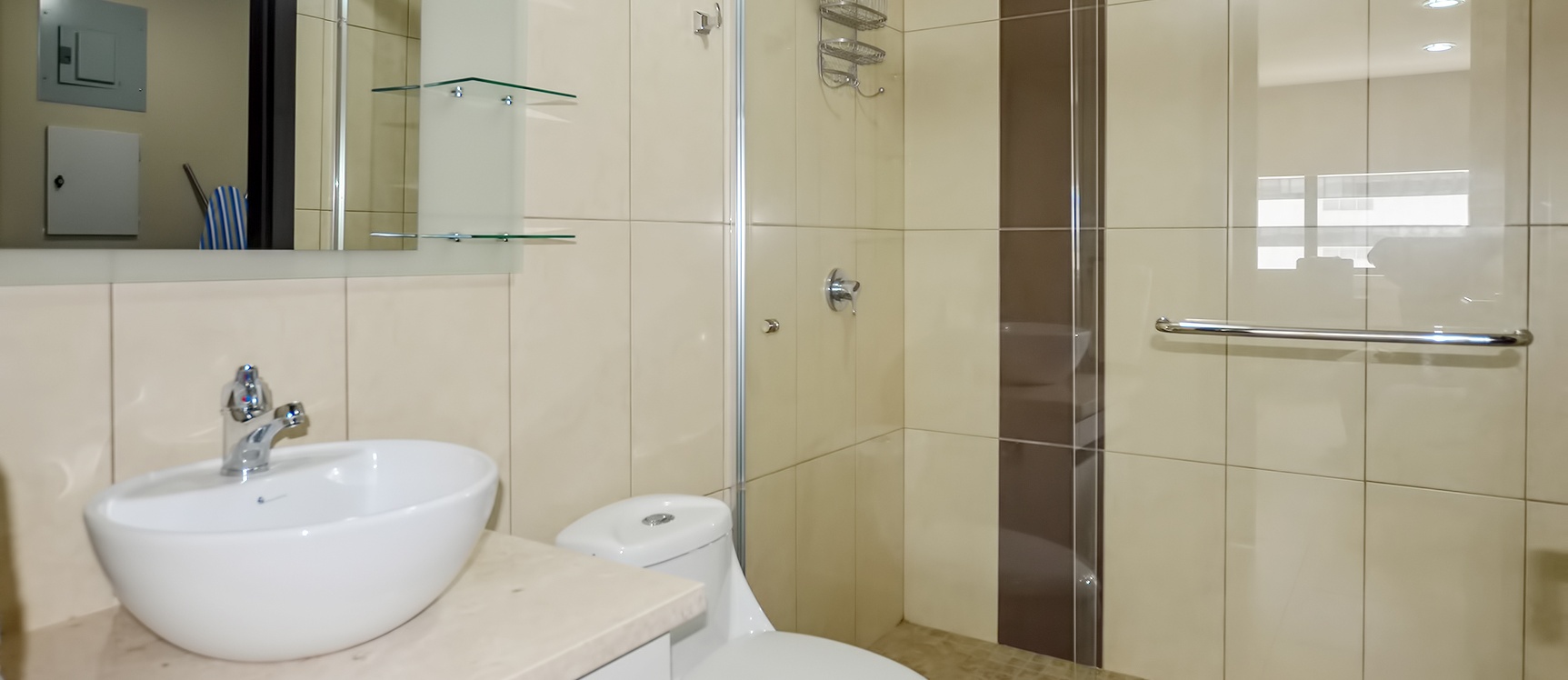 Suite en alquiler en Bellini I sector centro de Guayaquil GeoBienes - Suite en alquiler en Bellini I sector centro de Guayaquil - Plusvalia Guayaquil Casas de venta y alquiler Inmobiliaria Ecuador