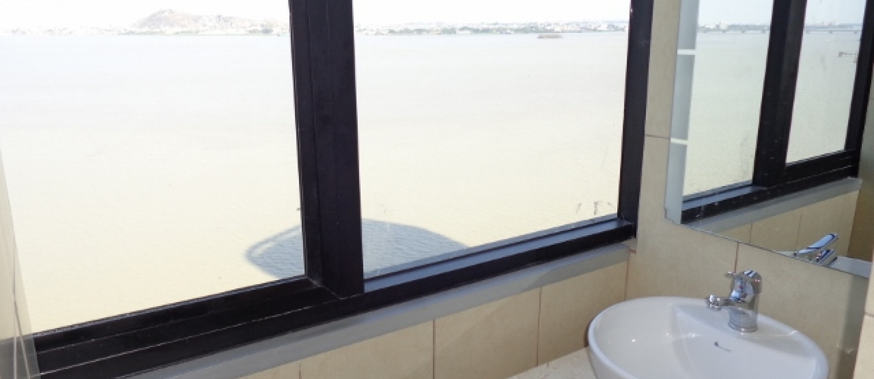 Suite en Alquiler en Ciudad del Rio Bellini, Guayaquil. GeoBienes - Suite en Alquiler en Ciudad del Rio Bellini, Guayaquil. - Plusvalia Guayaquil Casas de venta y alquiler Inmobiliaria Ecuador