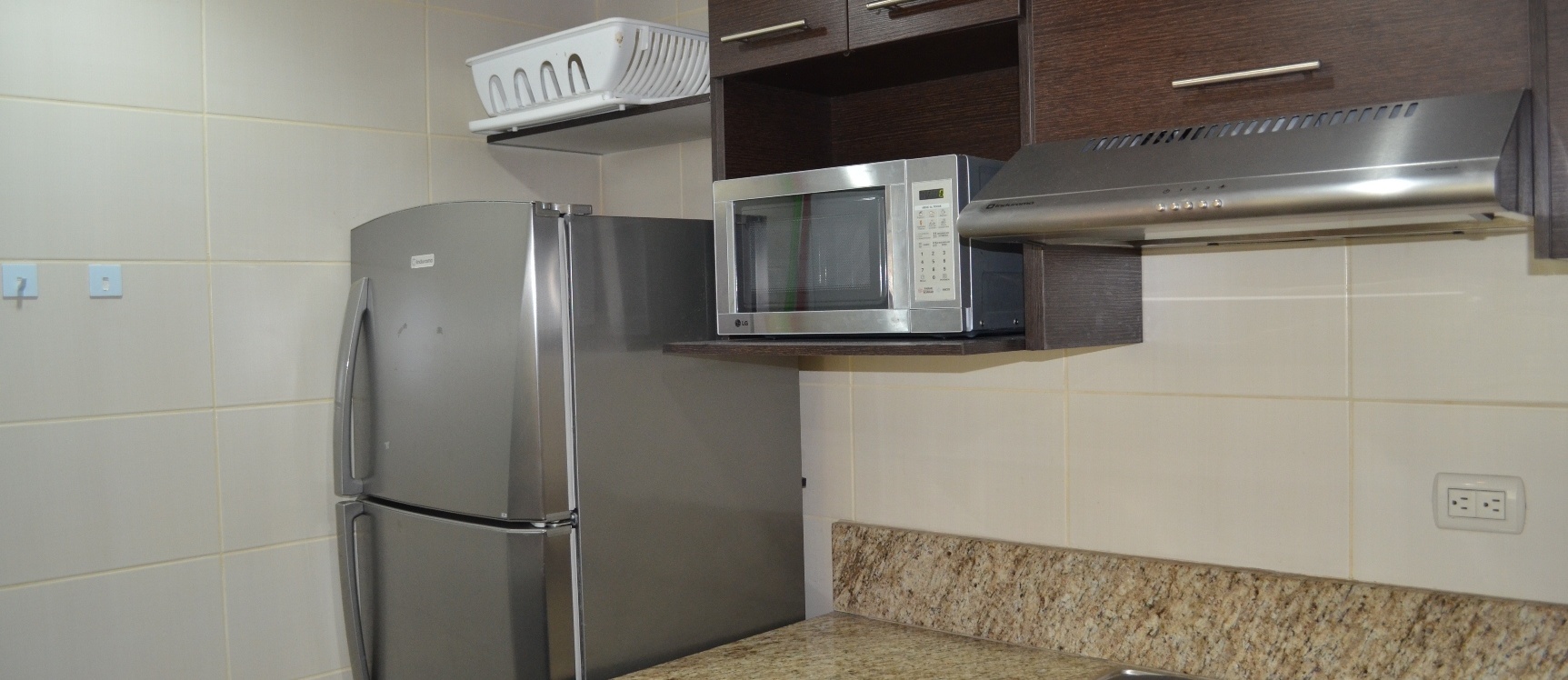 Suite en alquiler en edificio Elite Building sector Mall del Sol GeoBienes - Suite en alquiler en edificio Elite Building sector Mall del Sol - Plusvalia Guayaquil Casas de venta y alquiler Inmobiliaria Ecuador