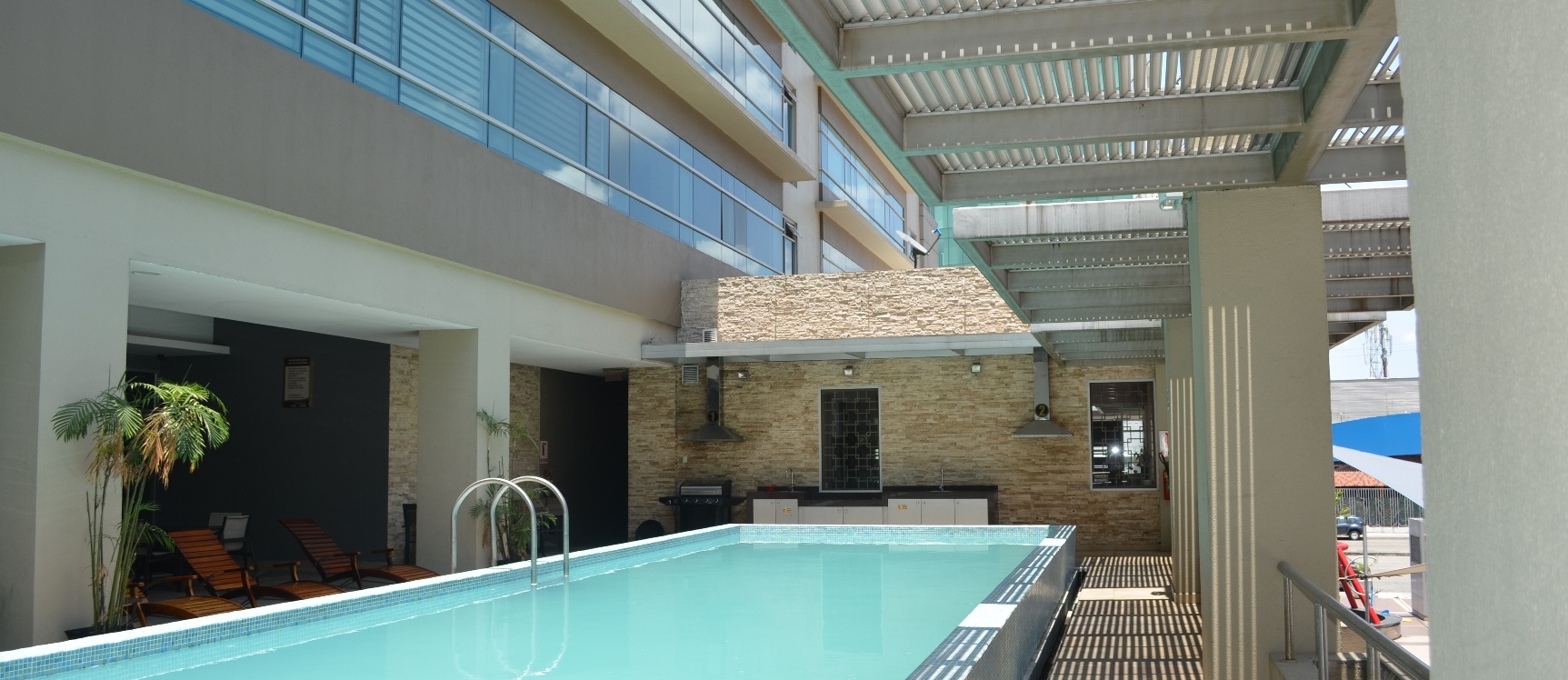 Suite en alquiler en edificio Élite Building sector Mall del Sol GeoBienes - Suite en alquiler en edificio Élite Building sector Mall del Sol - Plusvalia Guayaquil Casas de venta y alquiler Inmobiliaria Ecuador