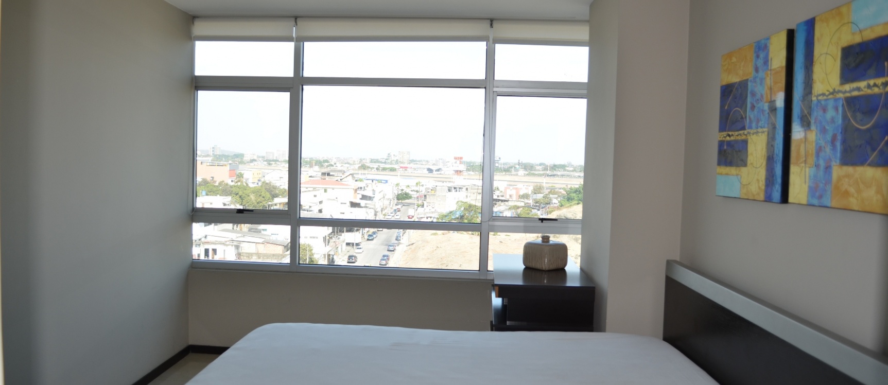 Suite en alquiler en edificio Élite Building sector Mall del Sol GeoBienes - Suite en alquiler en edificio Élite Building sector Mall del Sol - Plusvalia Guayaquil Casas de venta y alquiler Inmobiliaria Ecuador
