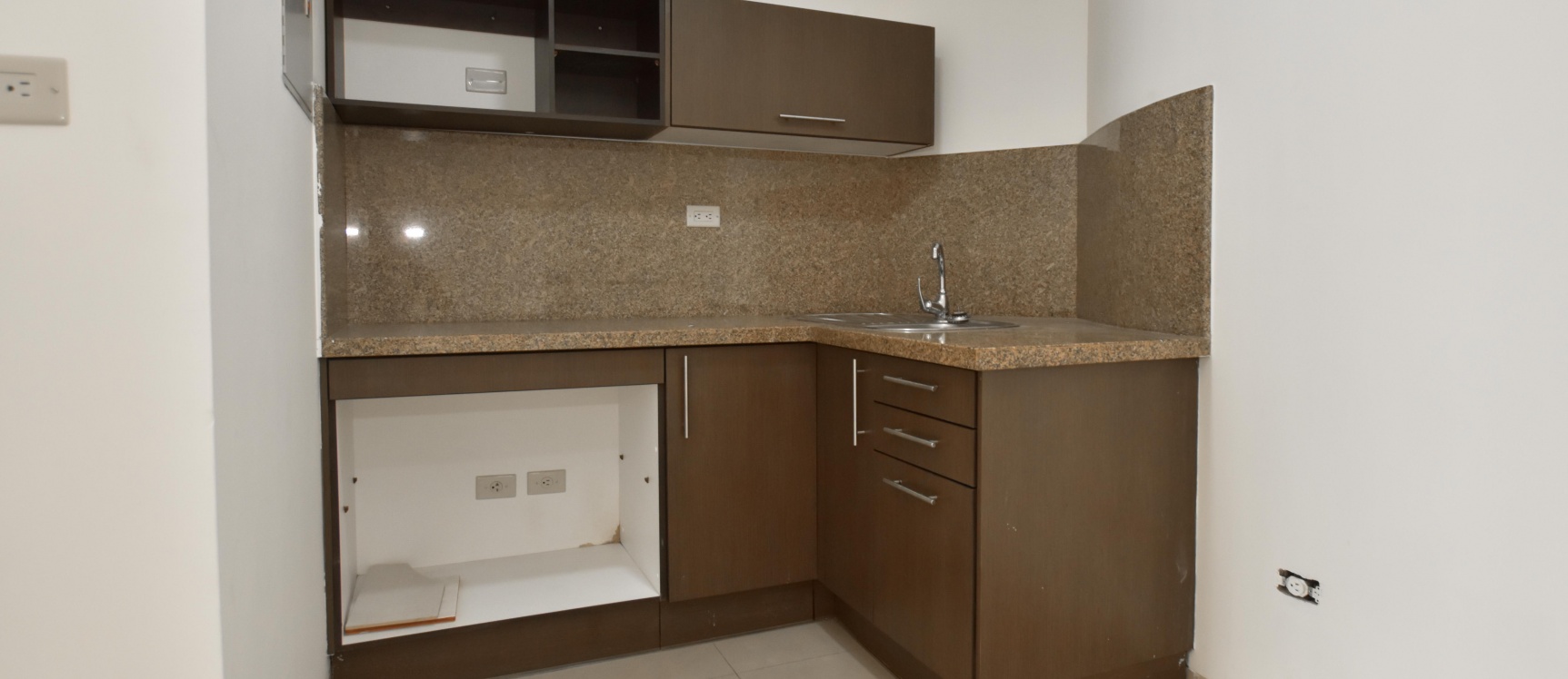 Suite en alquiler ubicada en Ciudad Colón, Norte de Guayaquil GeoBienes - Suite en alquiler ubicada en Ciudad Colón, Norte de Guayaquil - Plusvalia Guayaquil Casas de venta y alquiler Inmobiliaria Ecuador