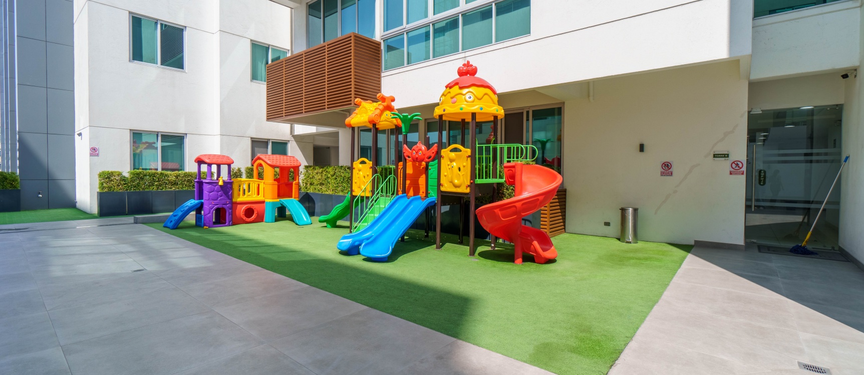 Suite en alquiler ubicado en Edificio 100 Olivos Parc, Los Ceibos GeoBienes - Suite en alquiler ubicado en Edificio 100 Olivos Parc, Los Ceibos - Plusvalia Guayaquil Casas de venta y alquiler Inmobiliaria Ecuador