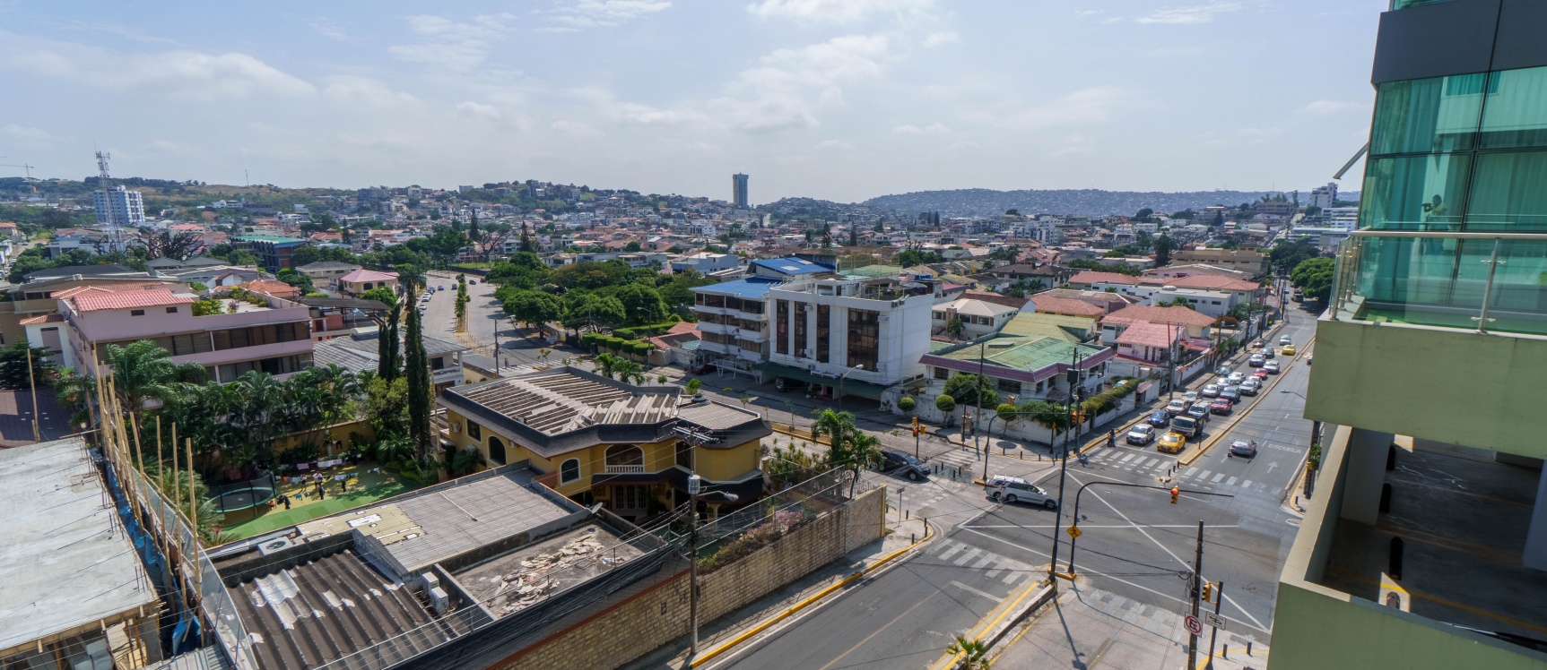 Suite en alquiler ubicado en Edificio 100 Olivos Parc, Los Ceibos GeoBienes - Suite en alquiler ubicado en Edificio 100 Olivos Parc, Los Ceibos - Plusvalia Guayaquil Casas de venta y alquiler Inmobiliaria Ecuador