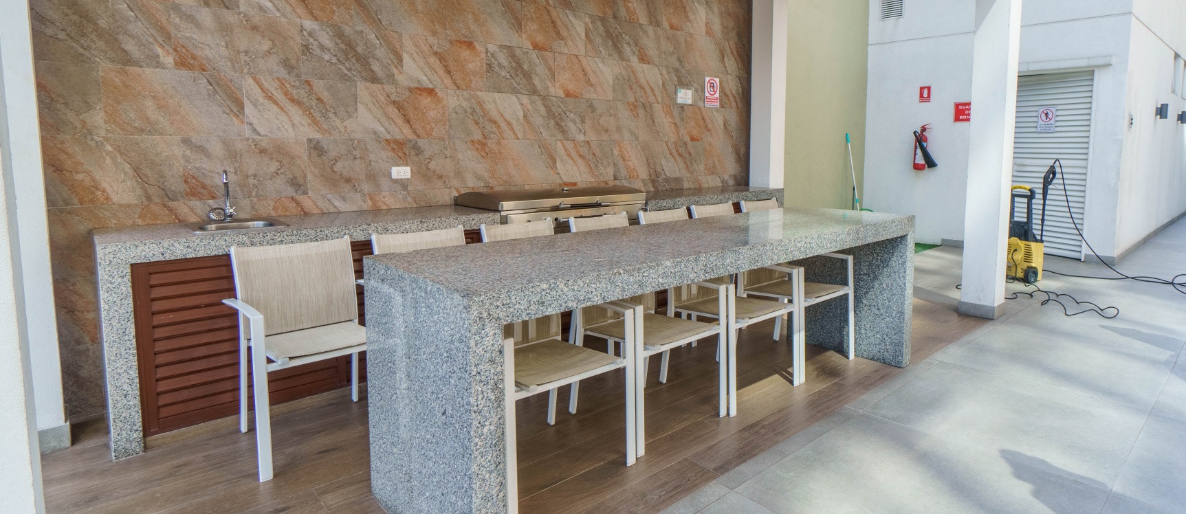 Suite en alquiler ubicado en Edificio 100 Olivos Parc, Los Ceibos GeoBienes - Suite en alquiler ubicado en Edificio 100 Olivos Parc, Los Ceibos - Plusvalia Guayaquil Casas de venta y alquiler Inmobiliaria Ecuador