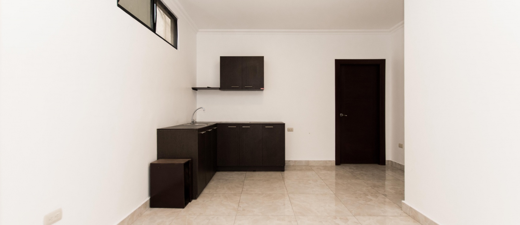 Suite en alquiler ubicado en Kennedy Norte GeoBienes - Suite en alquiler ubicado en Kennedy Norte - Plusvalia Guayaquil Casas de venta y alquiler Inmobiliaria Ecuador
