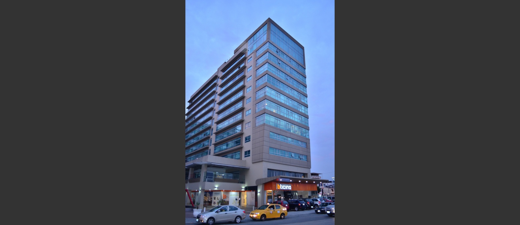 GeoBienes - Suite en Venta en edificio Élite Building sector Mall del Sol  - Plusvalia Guayaquil Casas de venta y alquiler Inmobiliaria Ecuador