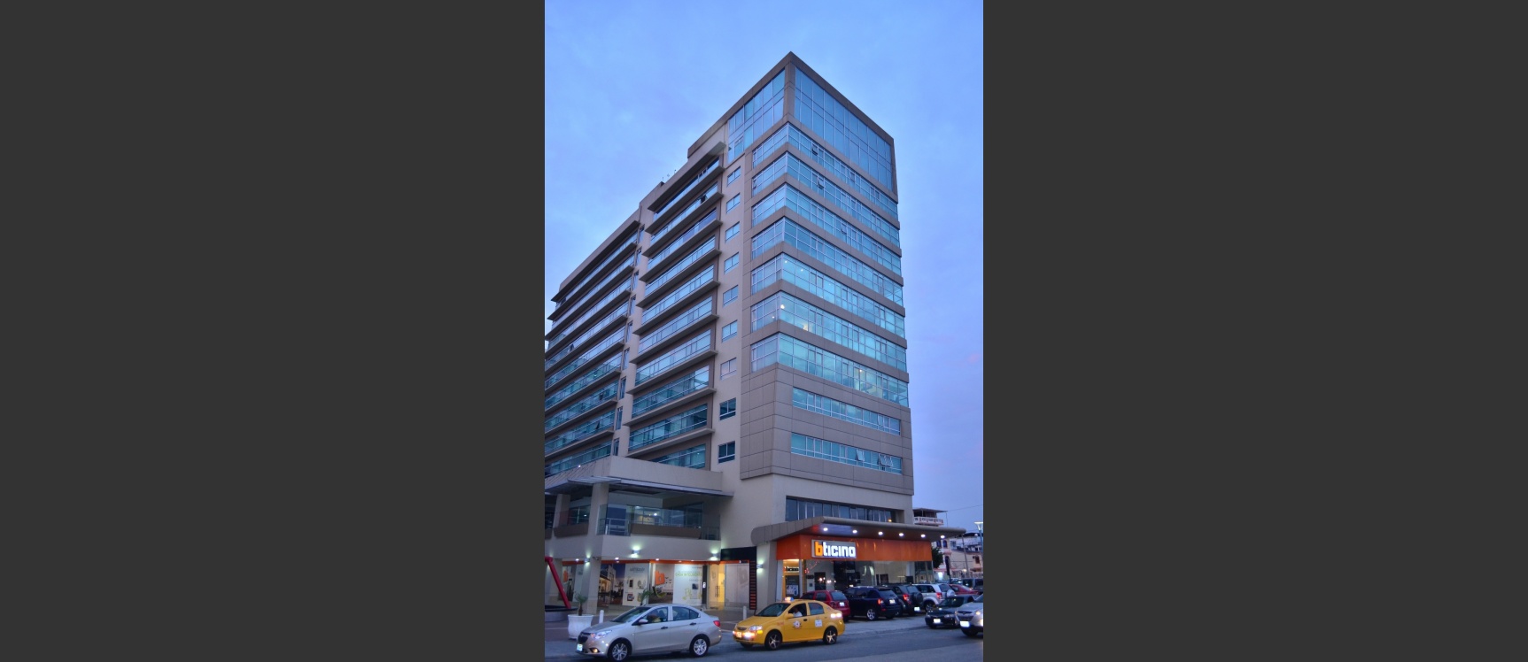 Suite en Venta en edificio Élite Building sector Mall del Sol GeoBienes - Suite en Venta en edificio Élite Building sector Mall del Sol - Plusvalia Guayaquil Casas de venta y alquiler Inmobiliaria Ecuador