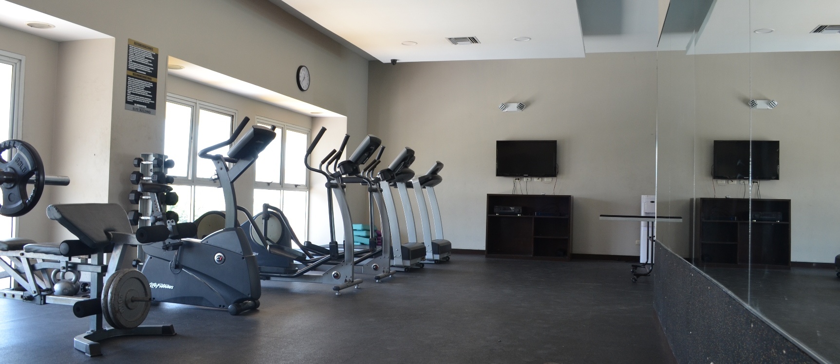 Suite en Venta en edificio Élite Building sector Mall del Sol GeoBienes - Suite en Venta en edificio Élite Building sector Mall del Sol - Plusvalia Guayaquil Casas de venta y alquiler Inmobiliaria Ecuador