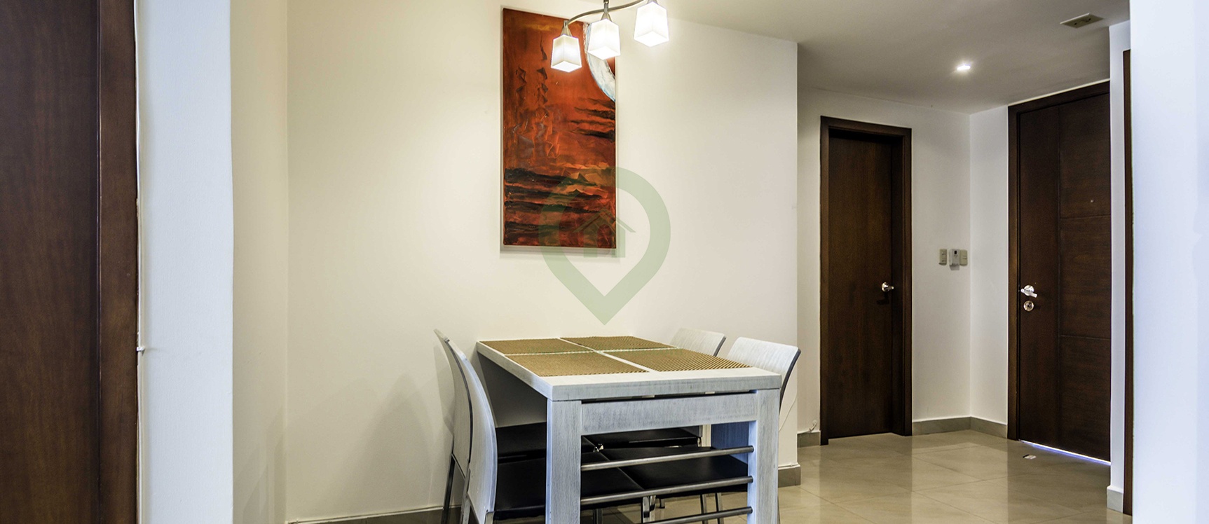 Suite en venta en Samborondón Plaza vía a Samborondón GeoBienes - Suite en venta en Samborondón Plaza vía a Samborondón - Plusvalia Guayaquil Casas de venta y alquiler Inmobiliaria Ecuador