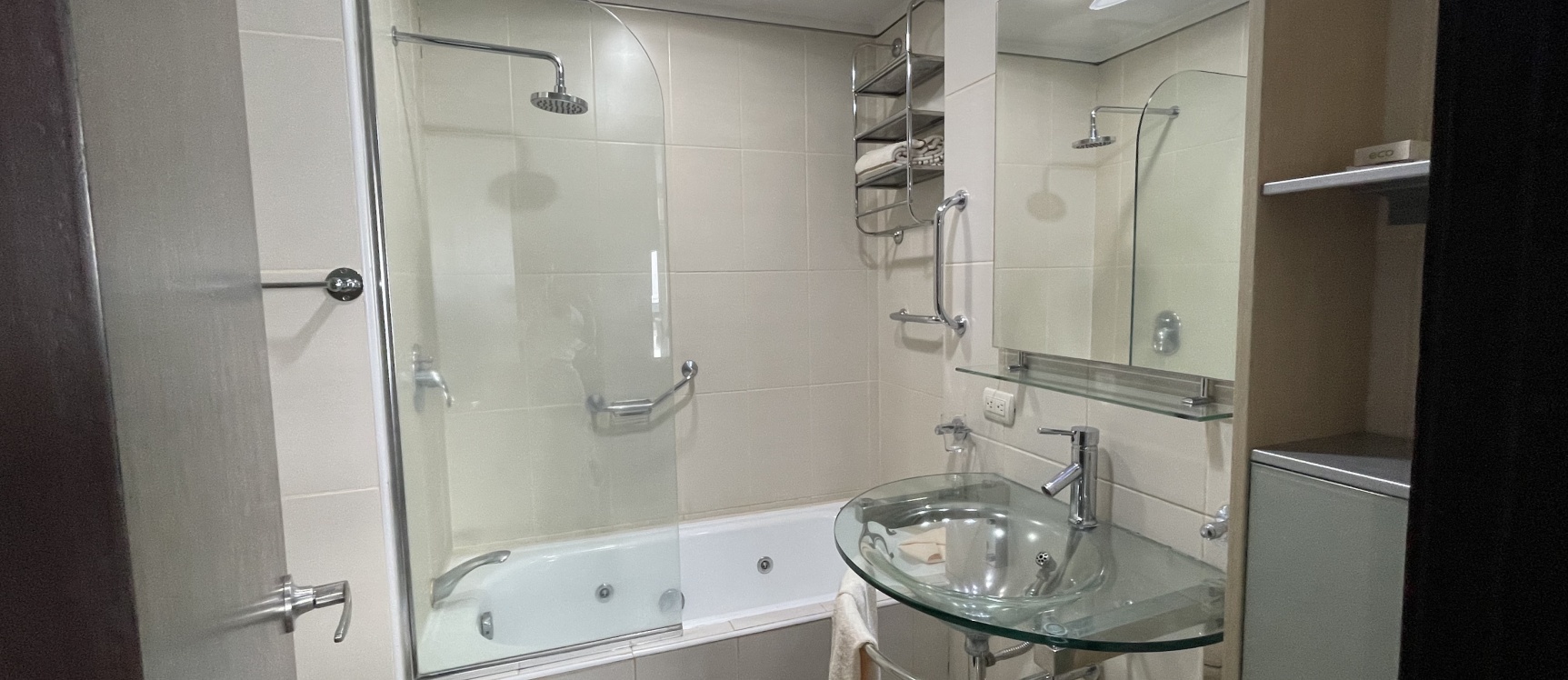 Suite Penthouse amoblada en venta - Elite Building GeoBienes - Suite Penthouse amoblada en venta - Elite Building - Plusvalia Guayaquil Casas de venta y alquiler Inmobiliaria Ecuador