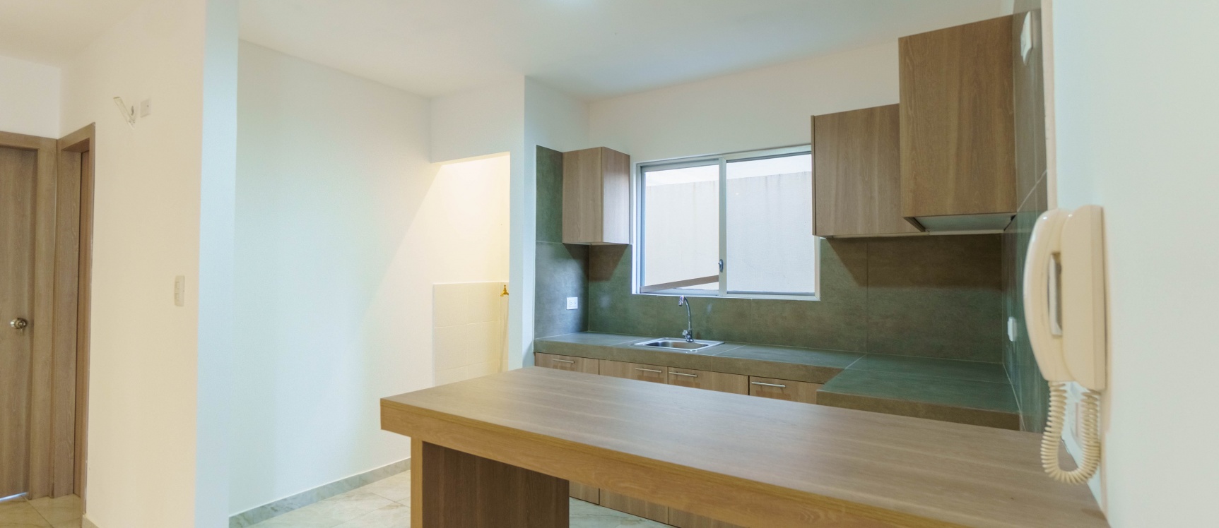 Suite planta baja con patio en venta, Kennedy Norte GeoBienes - Suite planta baja con patio en venta, Kennedy Norte - Plusvalia Guayaquil Casas de venta y alquiler Inmobiliaria Ecuador