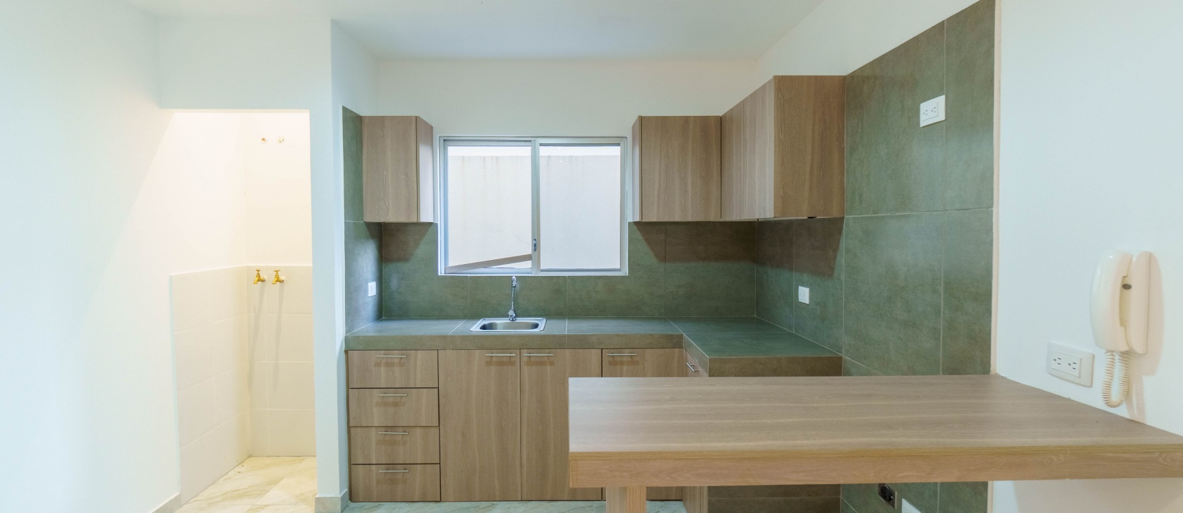 Suite planta baja con patio en venta, Kennedy Norte GeoBienes - Suite planta baja con patio en venta, Kennedy Norte - Plusvalia Guayaquil Casas de venta y alquiler Inmobiliaria Ecuador