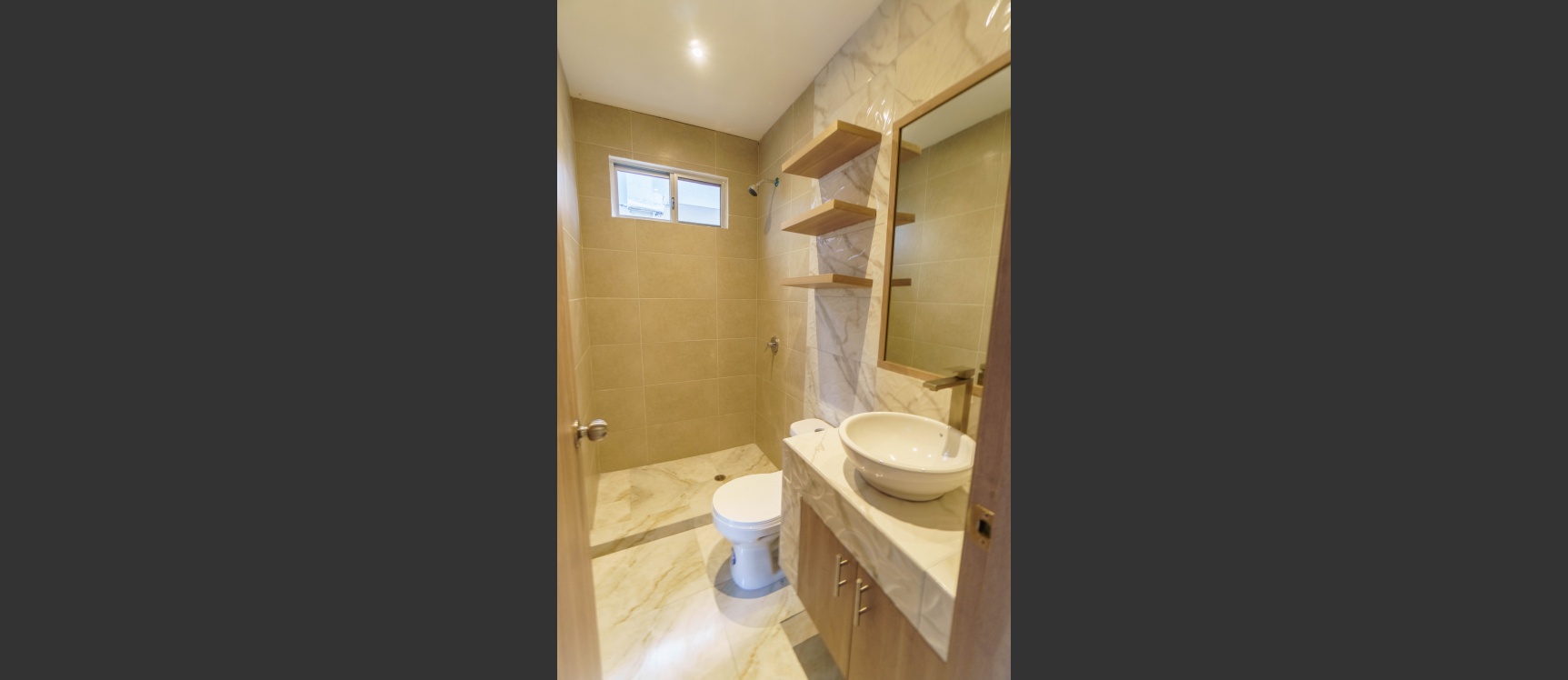 Suite planta baja con patio en venta, Kennedy Norte GeoBienes - Suite planta baja con patio en venta, Kennedy Norte - Plusvalia Guayaquil Casas de venta y alquiler Inmobiliaria Ecuador