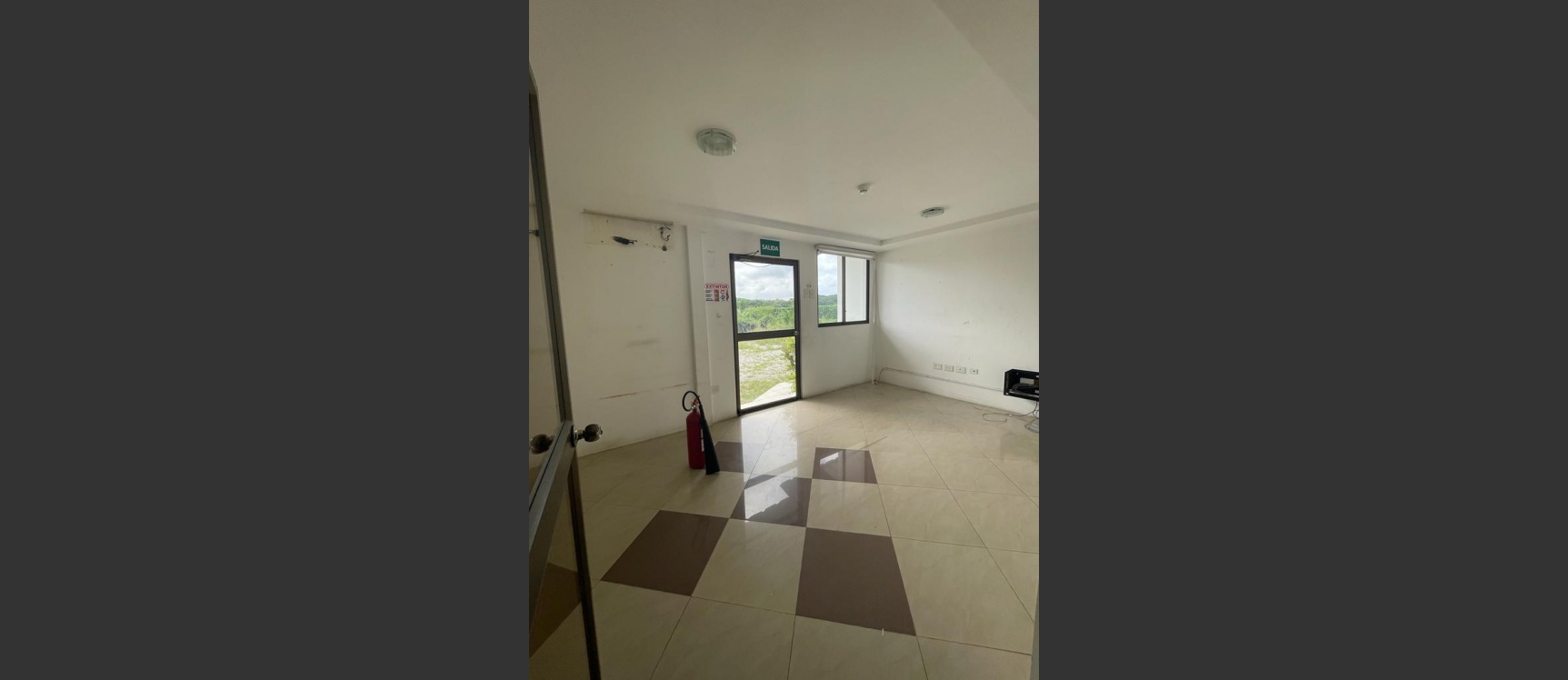 Terreno comercial con bodegas y oficinas en alquiler en Vía a la Costa GeoBienes - Terreno comercial con bodegas y oficinas en alquiler en Vía a la Costa - Plusvalia Guayaquil Casas de venta y alquiler Inmobiliaria Ecuador