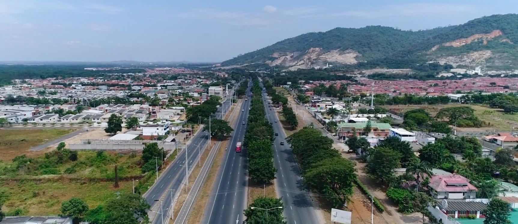 GeoBienes - Terreno comercial en venta, Vía a la costa  - Plusvalia Guayaquil Casas de venta y alquiler Inmobiliaria Ecuador