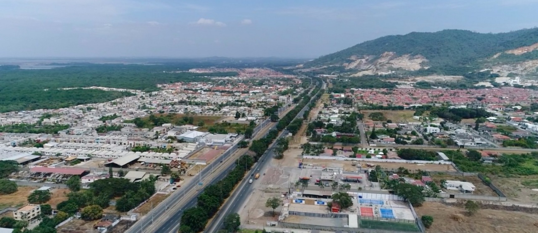 GeoBienes - Terreno Comercial en Venta, Vía a la Costa  - Plusvalia Guayaquil Casas de venta y alquiler Inmobiliaria Ecuador