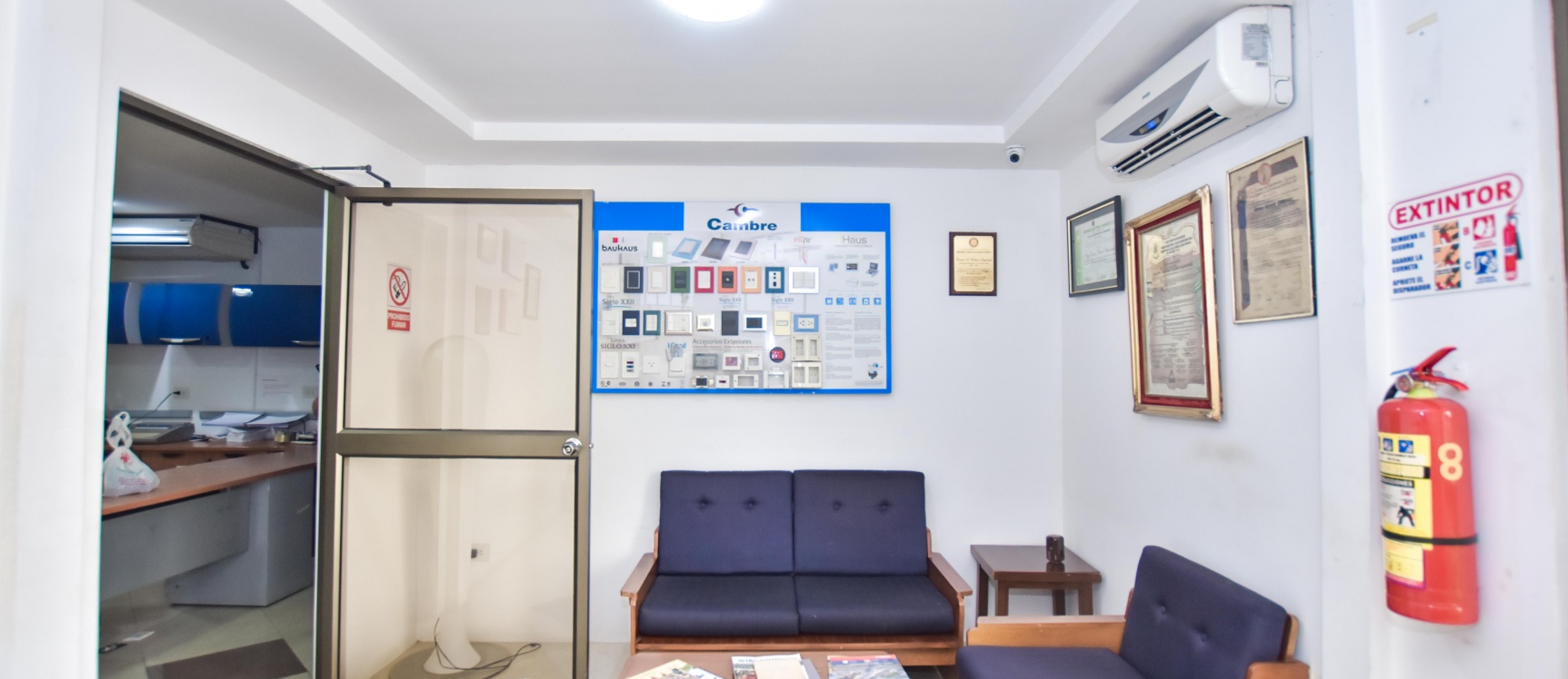 Terreno de oportunidad en alquiler ubicada en Vía La Costa GeoBienes - Oficina comercial en alquiler con galpón, bodega y área libre - Plusvalia Guayaquil Casas de venta y alquiler Inmobiliaria Ecuador